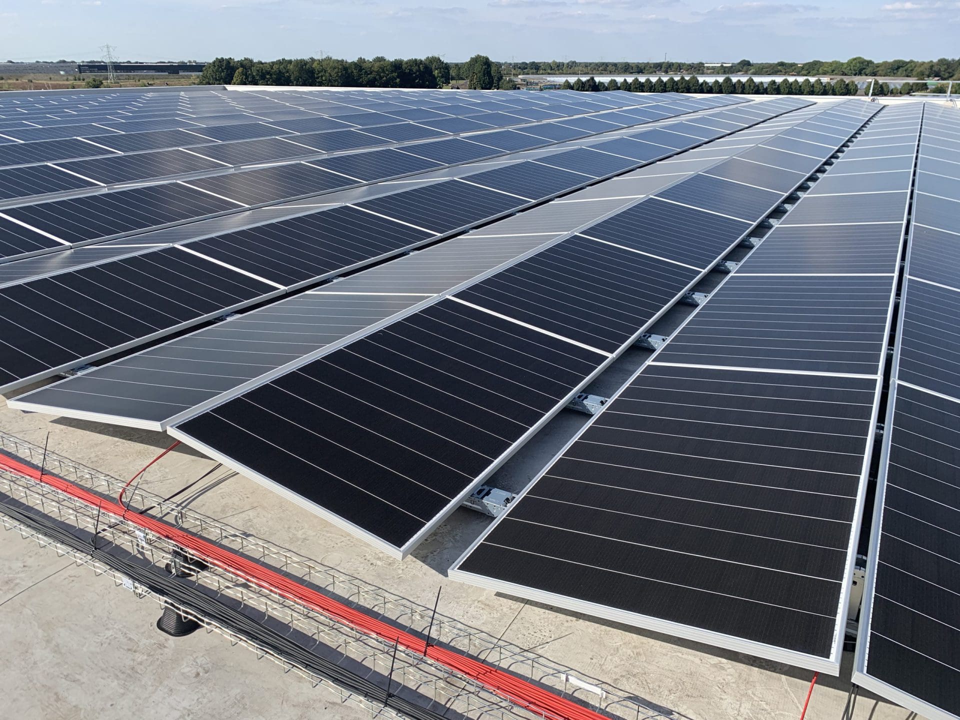 Koelen met zonnepanelen voor Frost Sevice Venlo