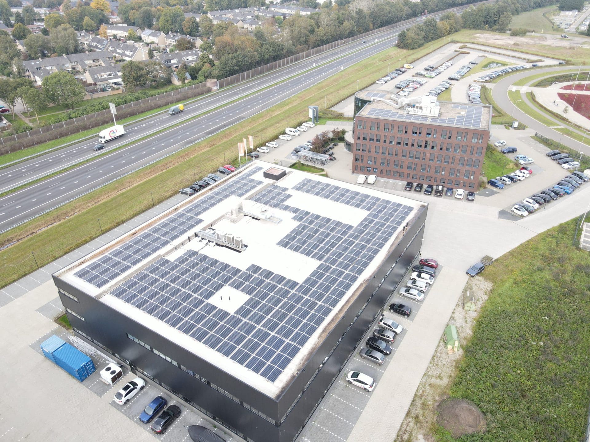 Zonnepanelen zakelijke klant te Oostrum
